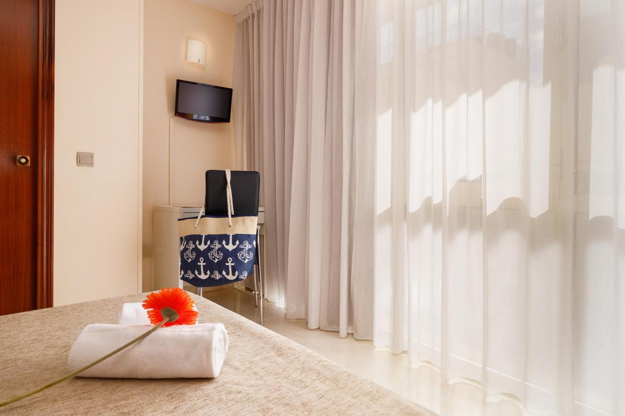 ל'אמטיה דה מר Hotel Alguer מראה חיצוני תמונה